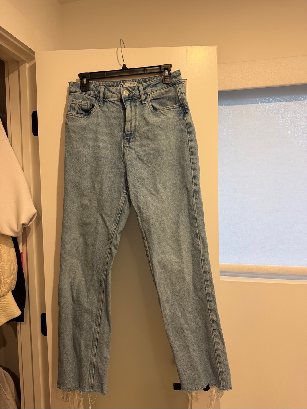 Zara Light Blue Straight Leg Jeans - Women